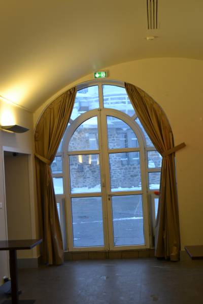 Rideaux cintrés au Pic du Midi de Bigorre Coutras en Gironde 33