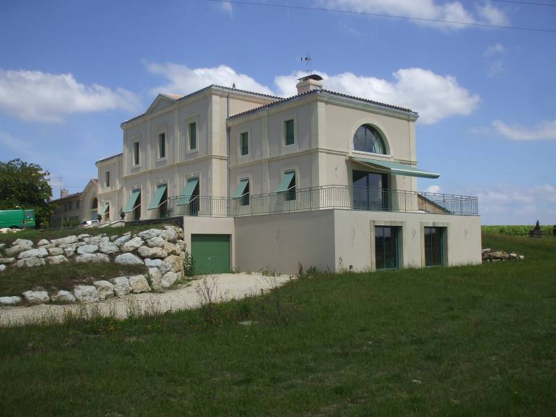 Stores extérieursBordeaux Caudéran prés du Bouscat 33