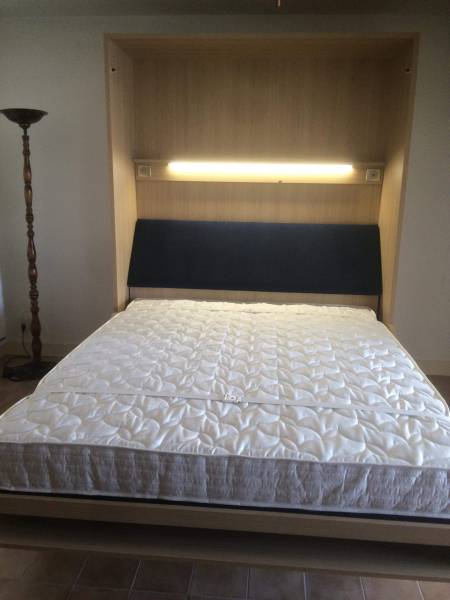 Lit escamotable contemporain Libourne prés de Blaye 33