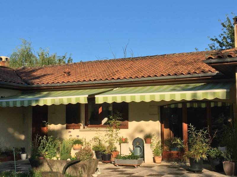 Installation des stores extérieurs pour la terrasse