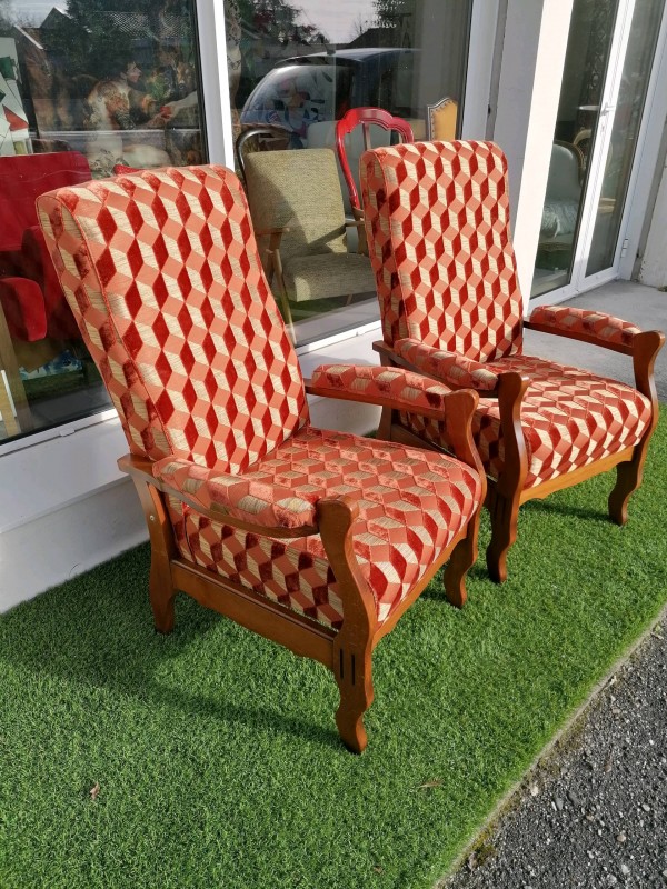 Couverture 2 fauteuils confortables style voltaire